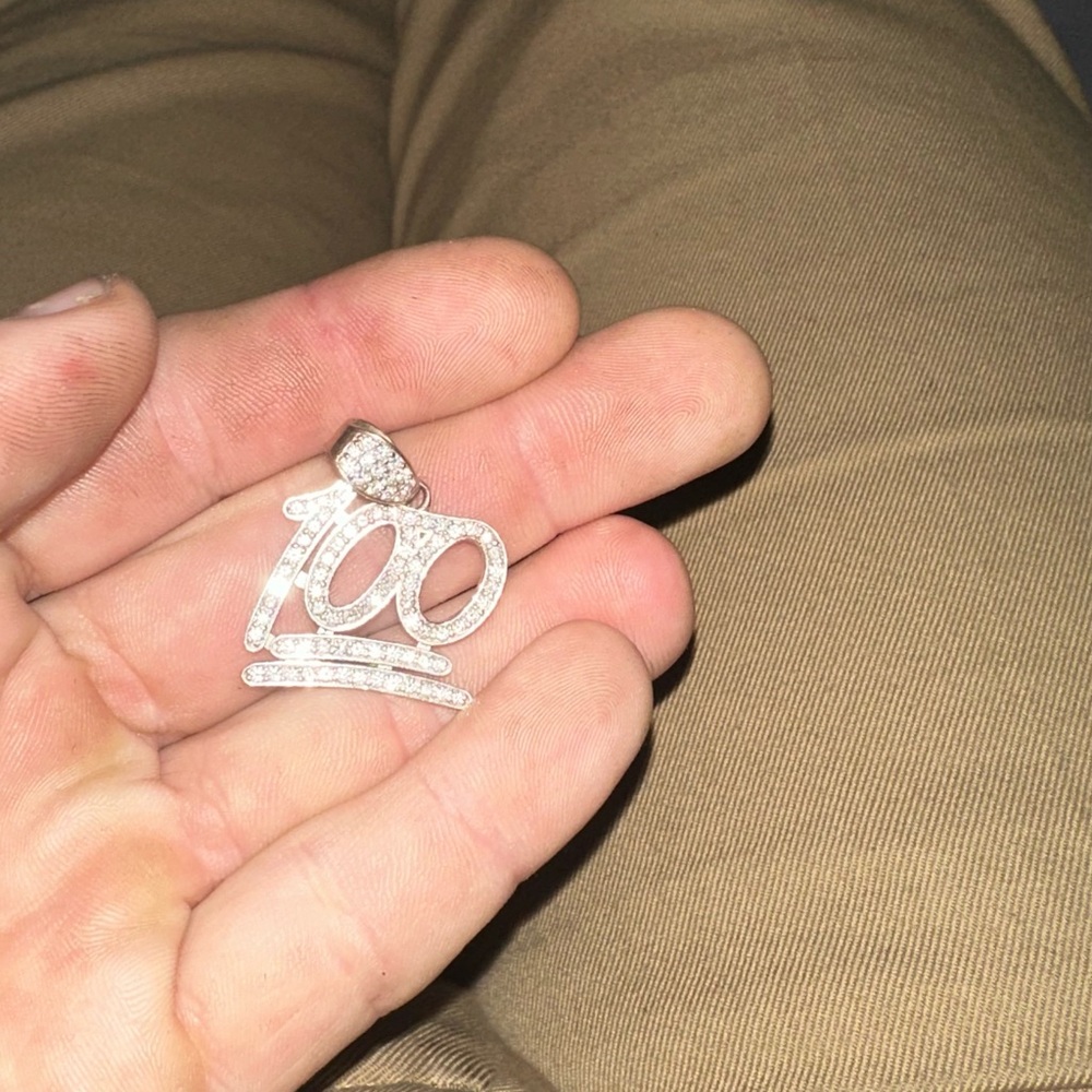 Real Diamond 💯 Pendant - Picture 4 of 5